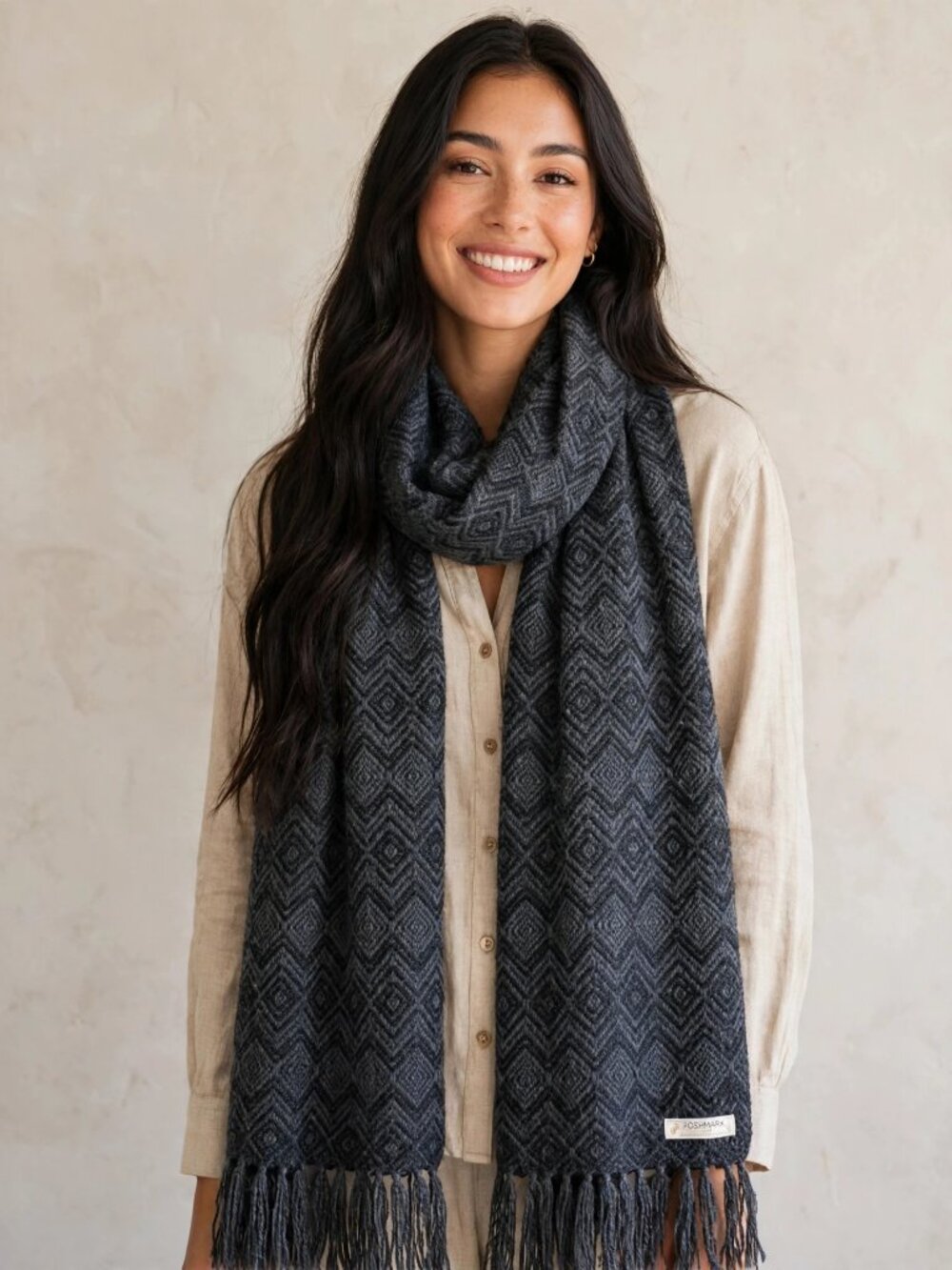 Alpaca Jaska Grey Diamond Fringe Scarf Wool Blend Cozy luxury Winter